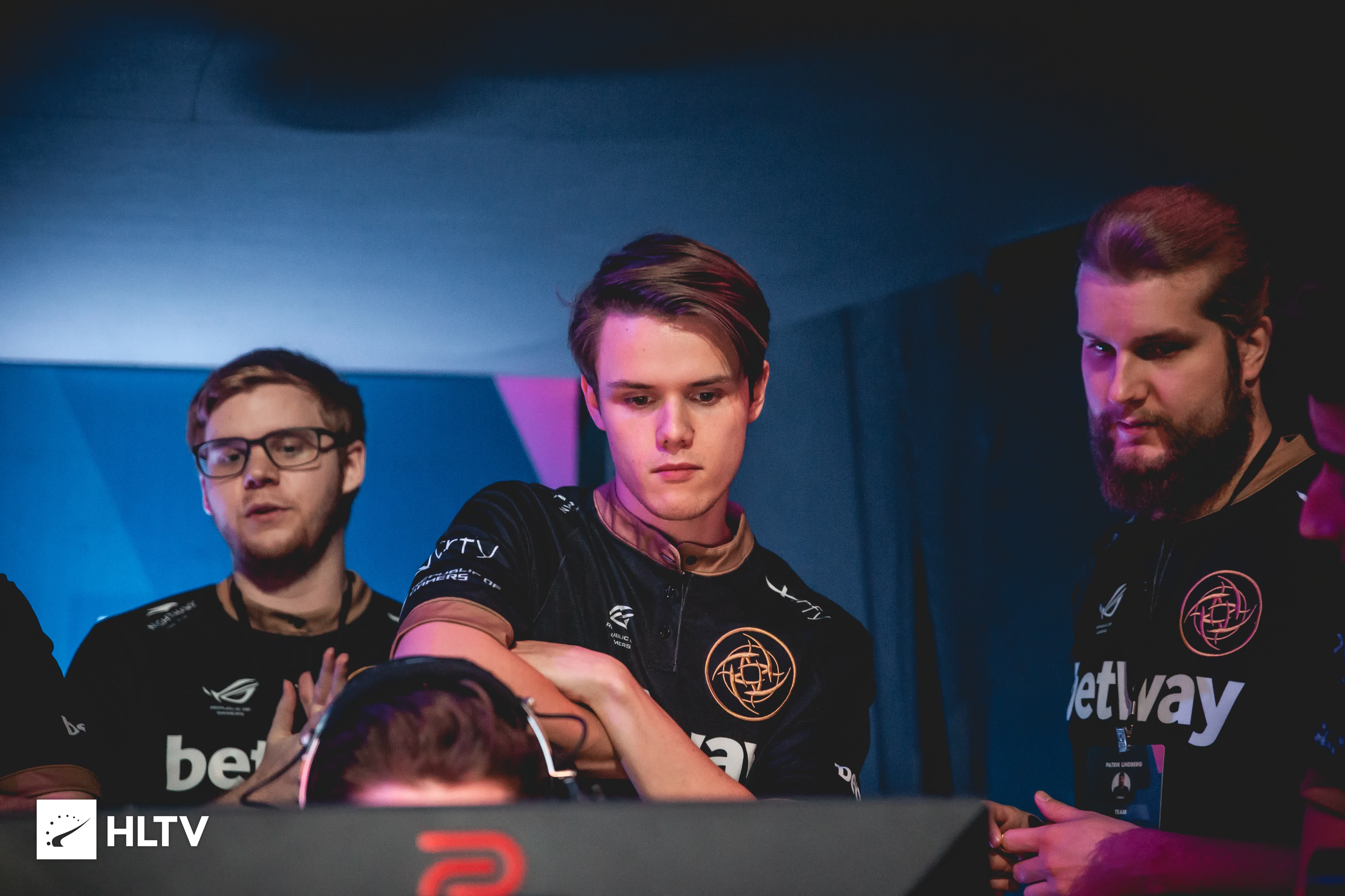 进入比赛状 进入比赛状