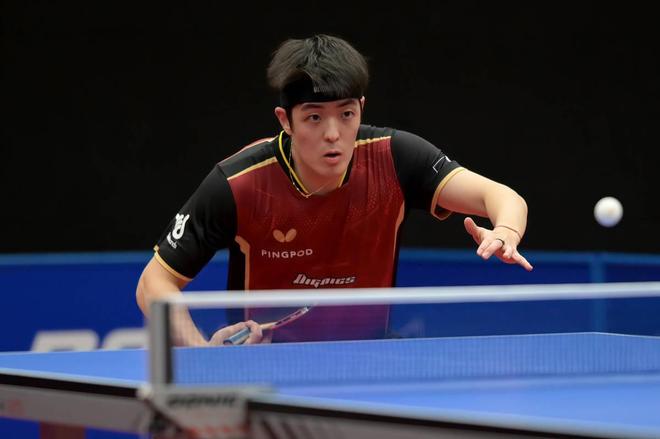 胁对方防线 胁对方防线