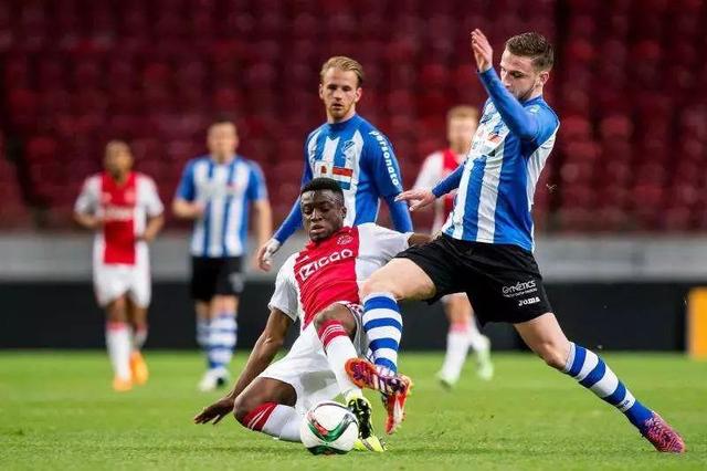 更像是球队 更像是球队